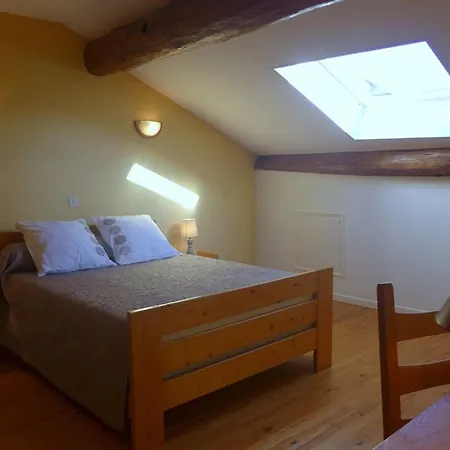 Spacieux Renove Avec Jardin Clos, 4 Chambres, Garage, Proche De Chaumont. - Fr-1-611-1 Holiday home